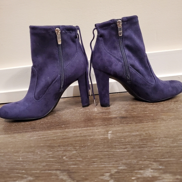 Marc Fisher Suede ankle boots - Picture 3 of 7